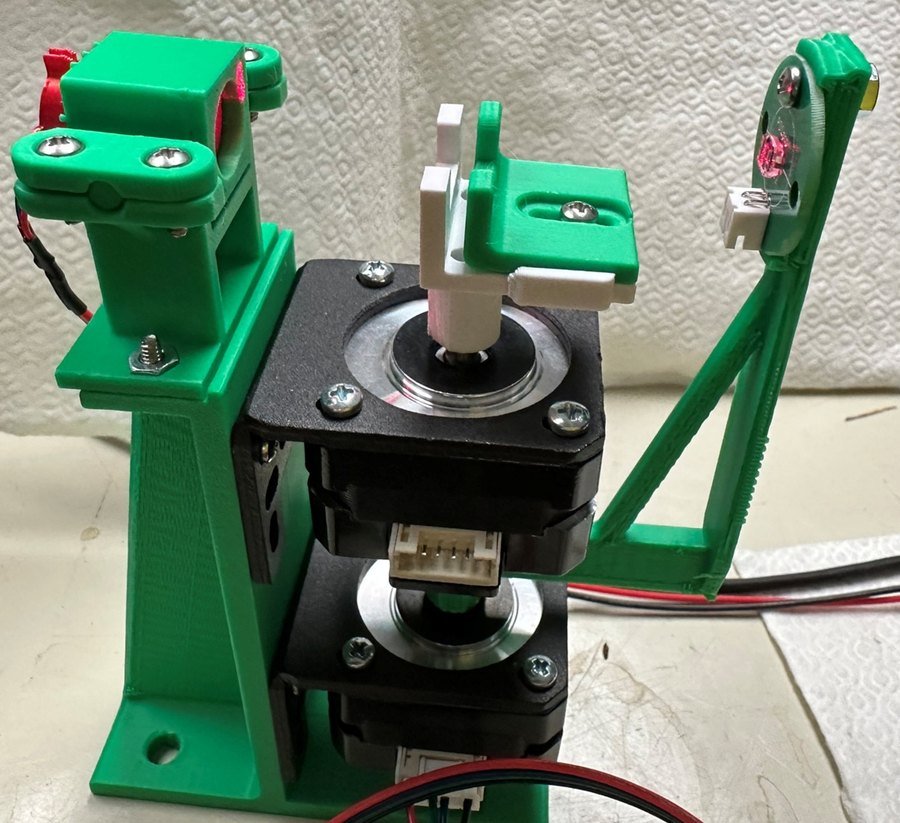 Laser source to rotating detector test setup with 3D printed mounts and rotation stages